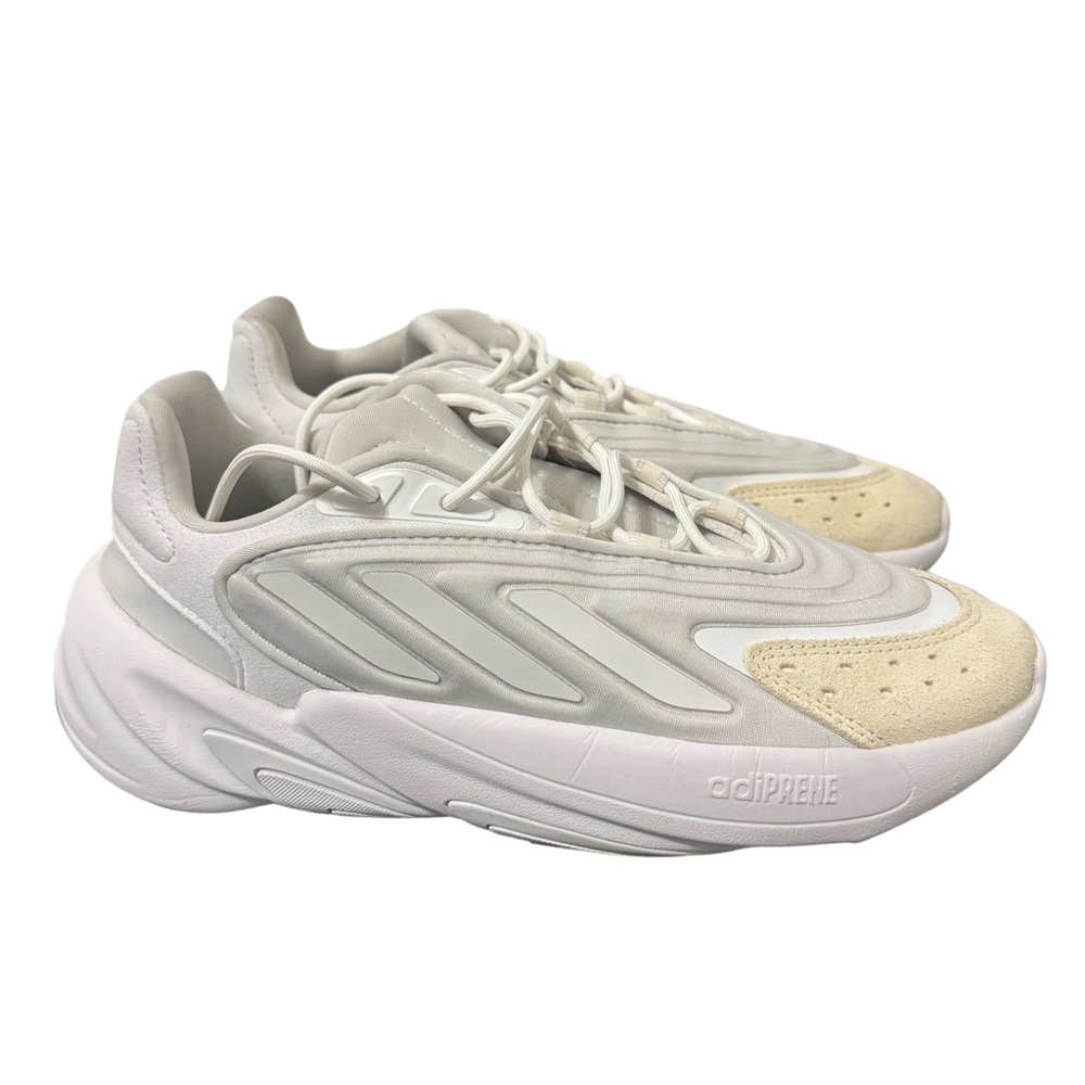 Adidas Ozelia‎ Shoes in White Mens Size 5 Women’s Size 7